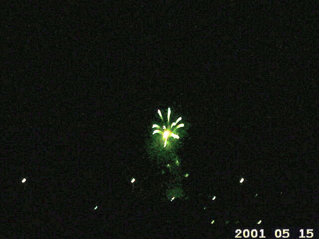hitotsugaokoa-fireworks-august-27-2006-2.jpg